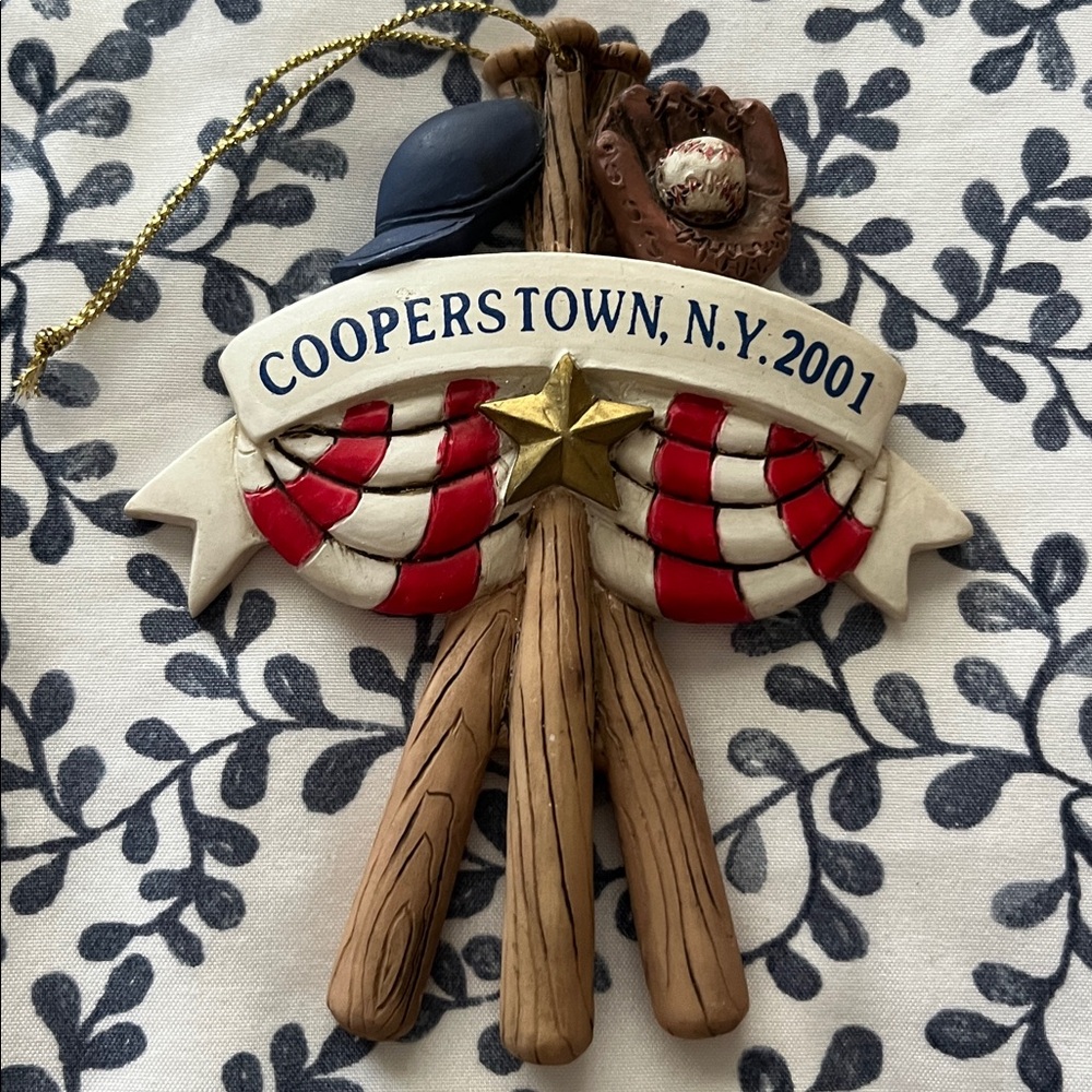 Baseball Souvenir Collectors Ornament 2001 Cooperstown, New York